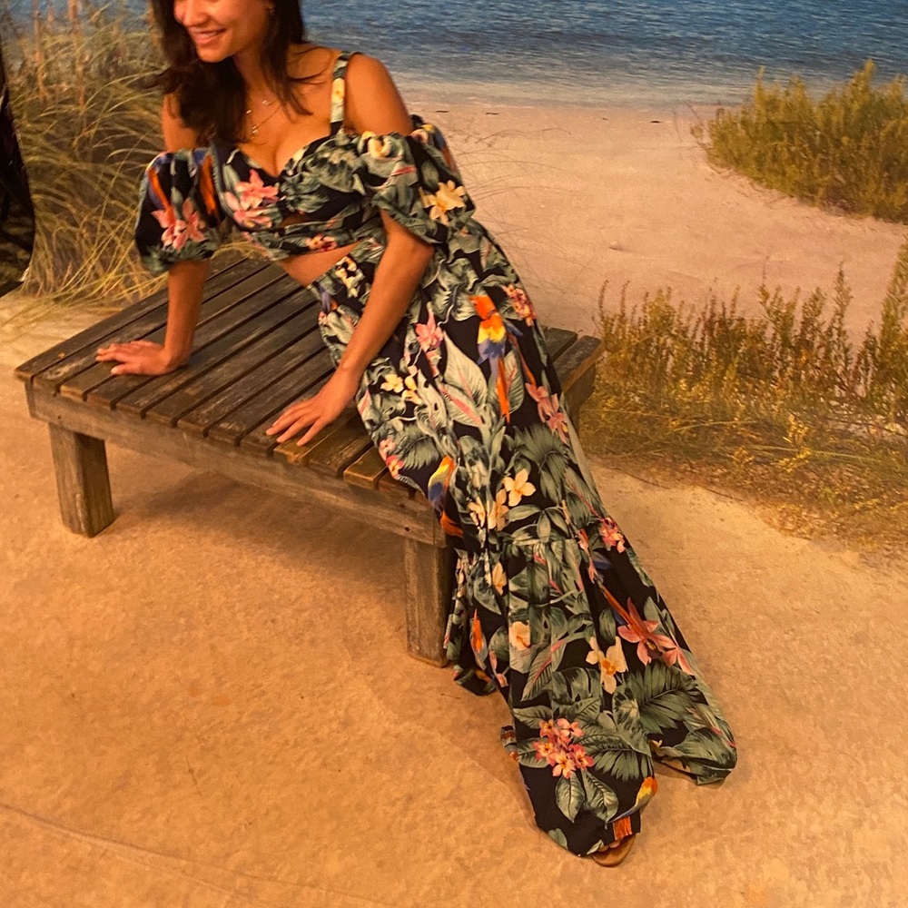 Tropical Moment Maxi Skirt Set - Navy/Multi